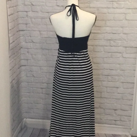 NWT, Kareenas, Navy and White Striped Loose & Light Cotton Maxi Dress - Medium - Picture 4 of 5